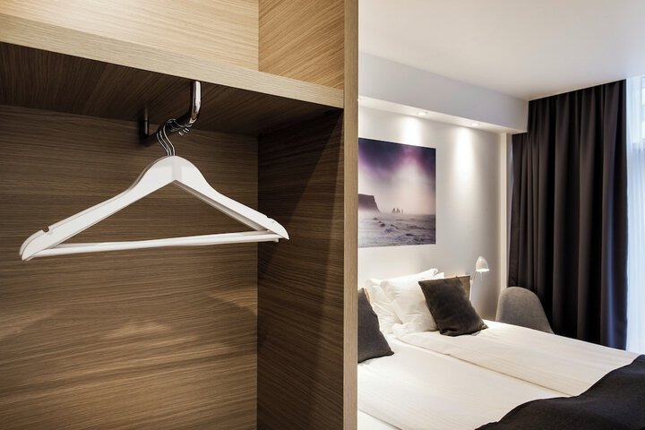 Room 5 of 31