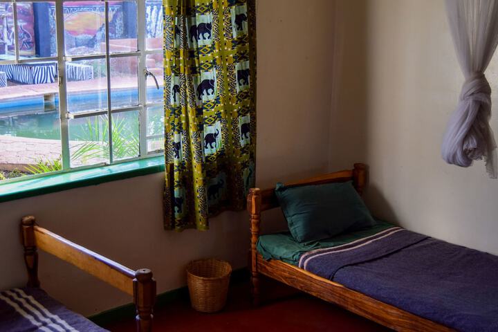 Room 15 of 19