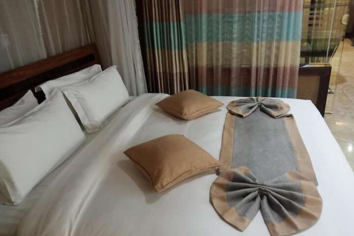 Room 25 of 61