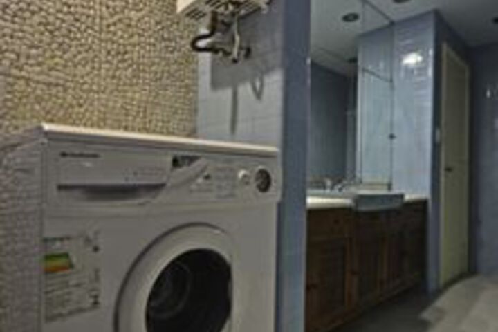Room 15 of 21