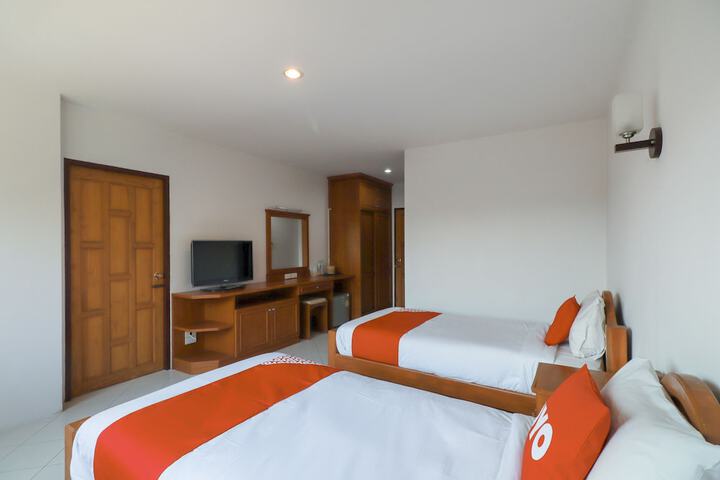 Room 17 of 42