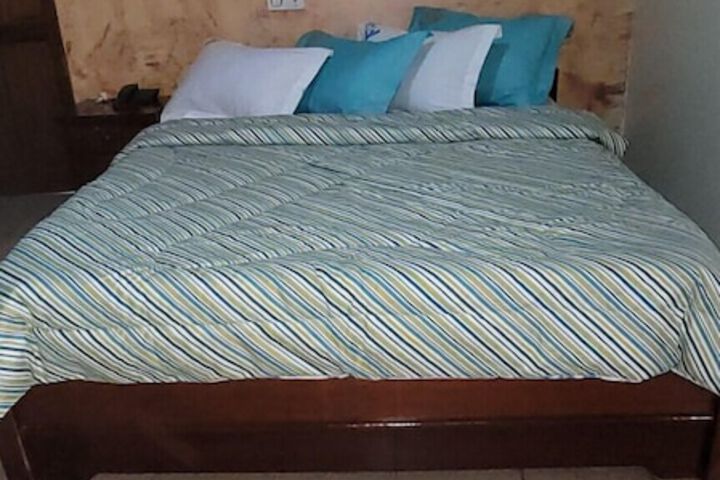 Room 14 of 25