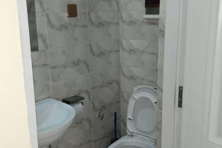Room 13 of 29