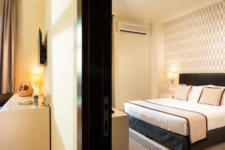 Room 14 of 54
