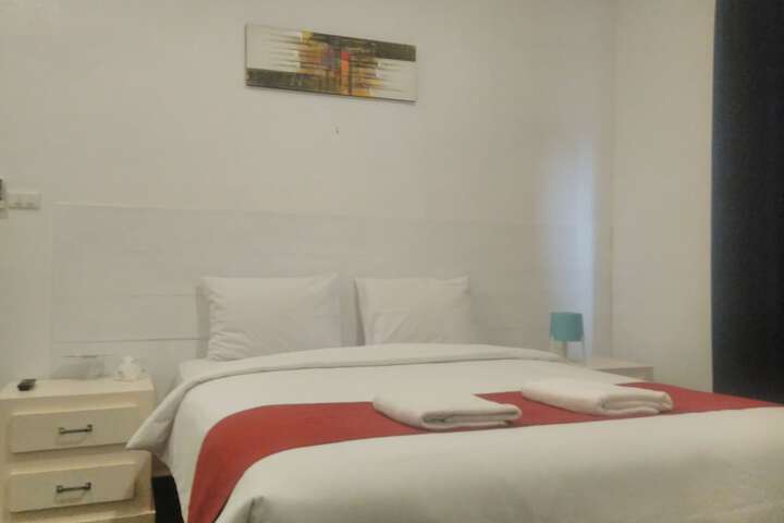 Room 5 of 30