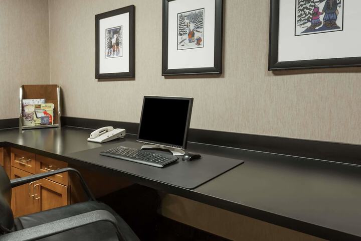 Business Center 22 of 22