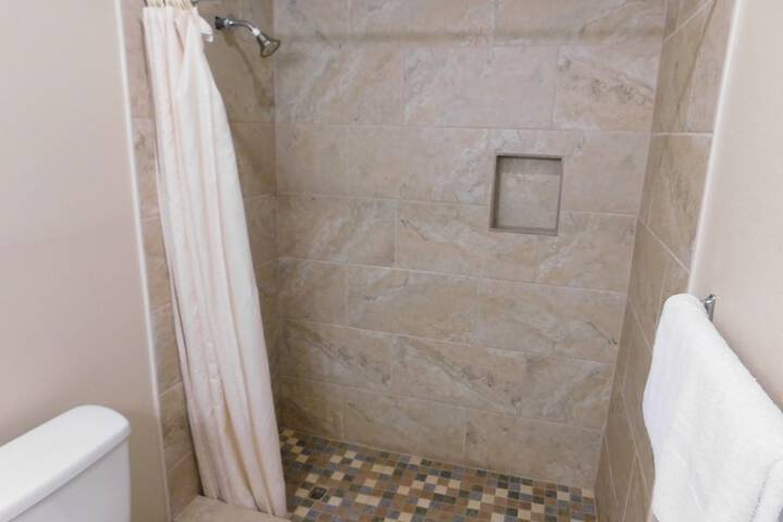 Room 20 of 32