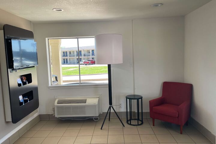 Hotel Interior 4 of 19