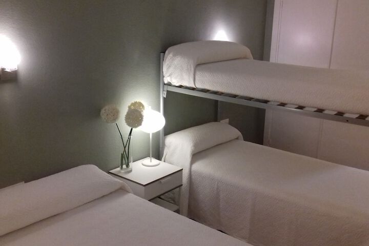 Room 10 of 11
