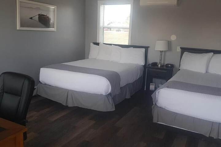 Room 6 of 35