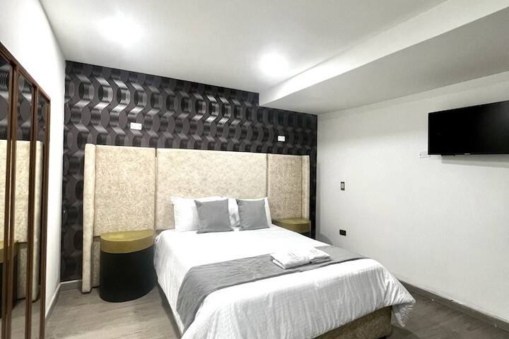 Room 57 of 87