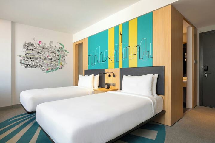 Room 54 of 116