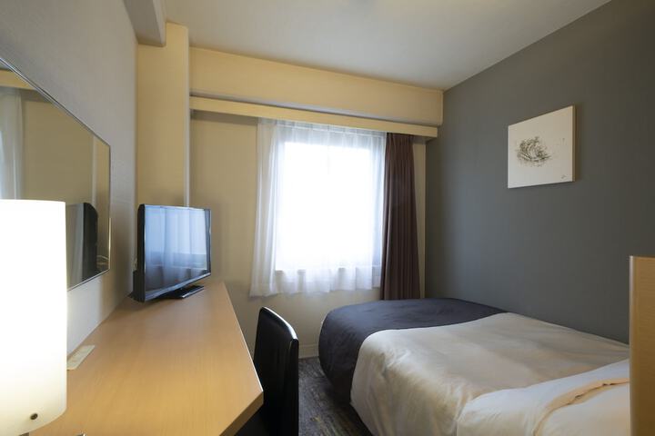Room 17 of 100