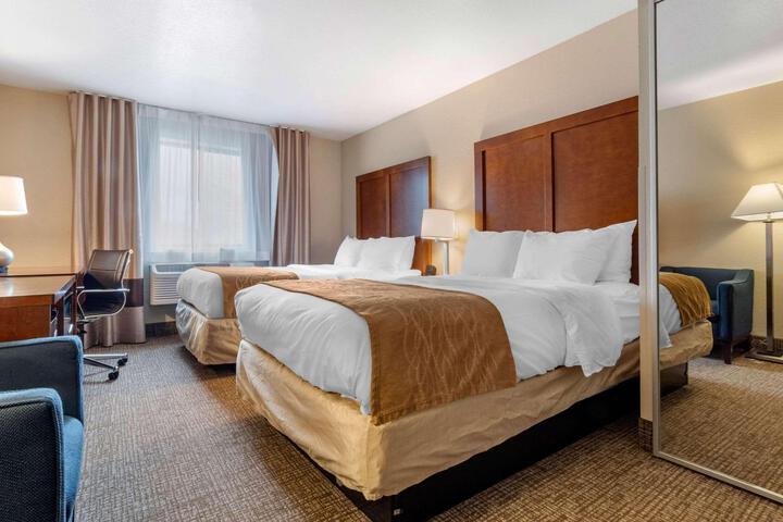1 Double Bed Accessible (3 of 16)