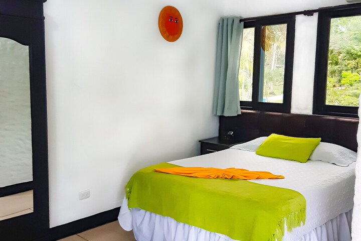 Room 16 of 62