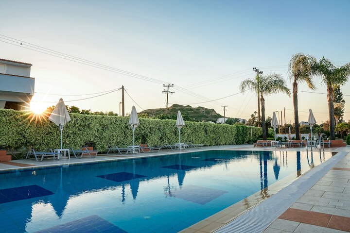 Pool 26 of 45
