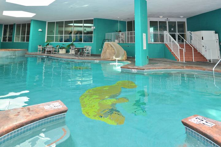 Hotel with Pool
