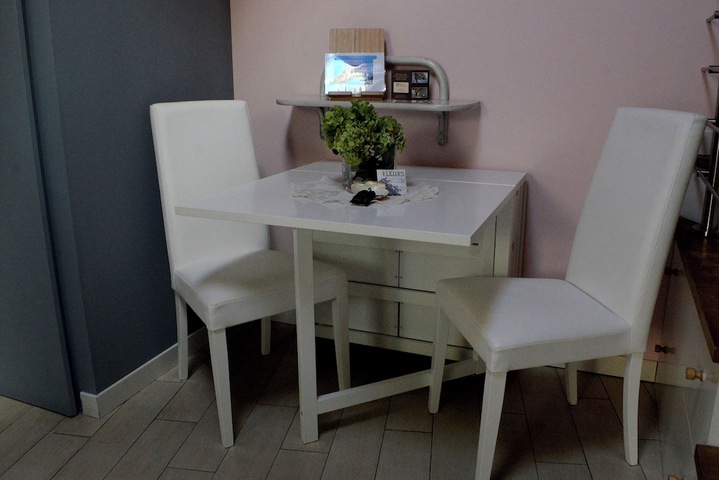 Room 8 of 45