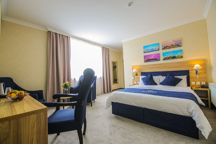 Room 5 of 47