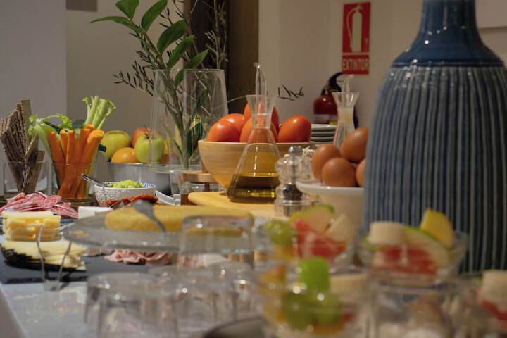 Breakfast/Coffee Service 59 of 70
