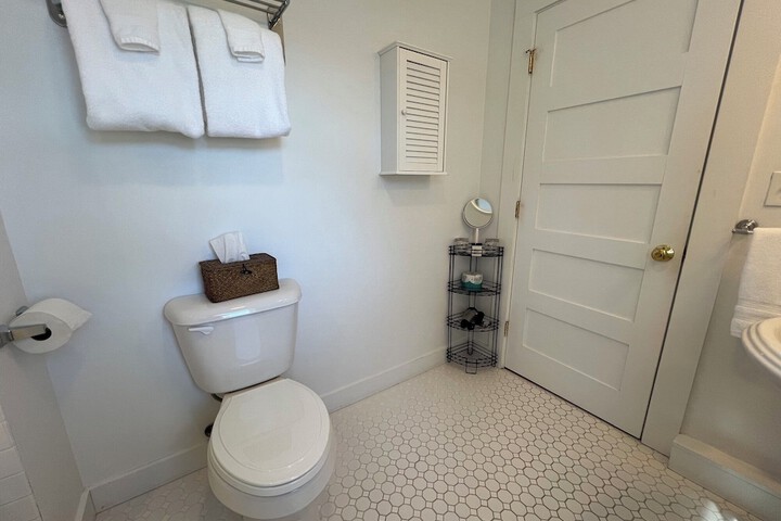 Room 174 of 297