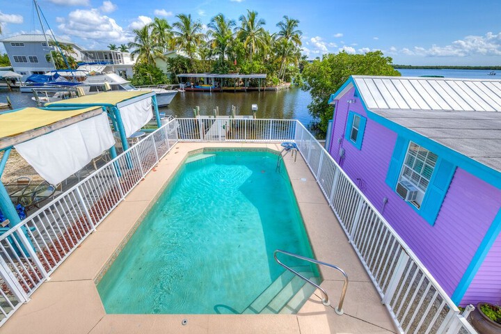 Pool 19 of 42