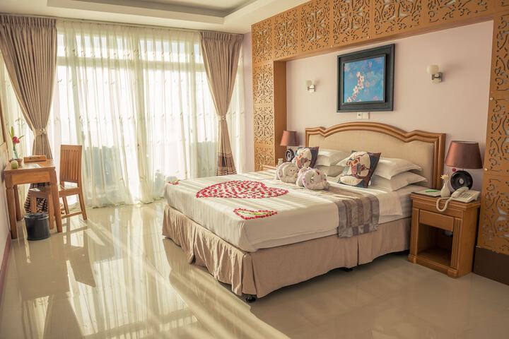 Room 15 of 50