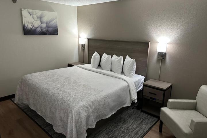 Deluxe 2 Queen Beds (4 of 8)