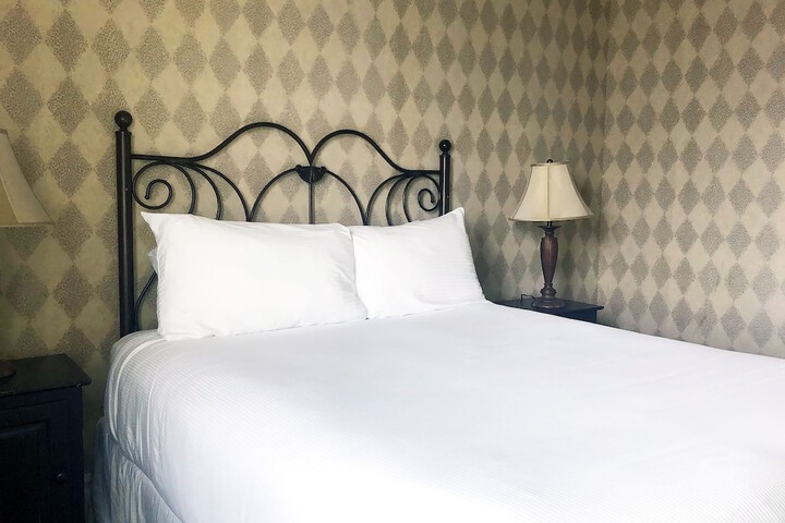 Room 10 of 88