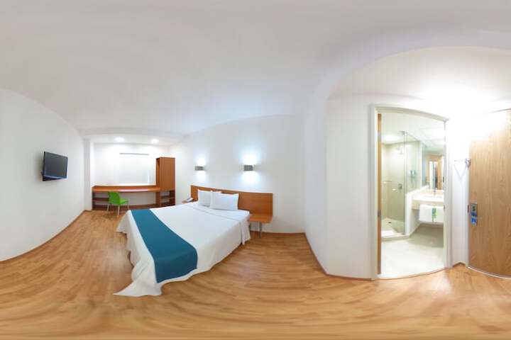 Room 16 of 53