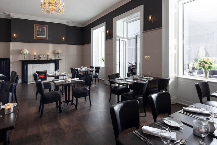 Dining 53 of 79