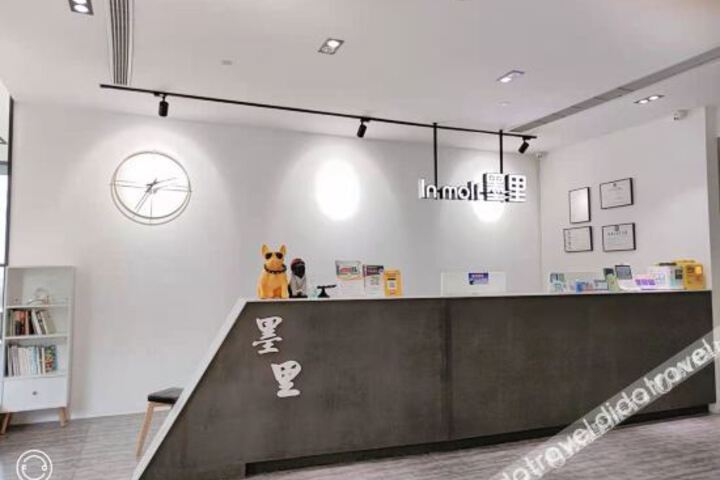 Hotel Interior 11 of 25