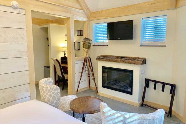Room 13 of 25