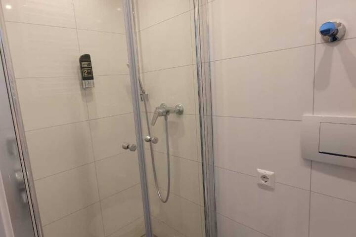 Room 44 of 57