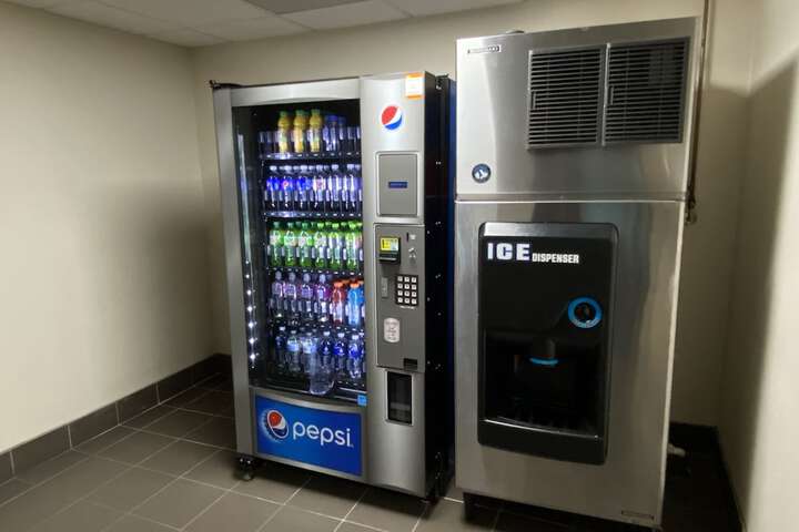 Snack bar