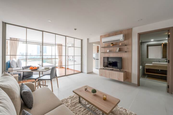 Room 5 of 33