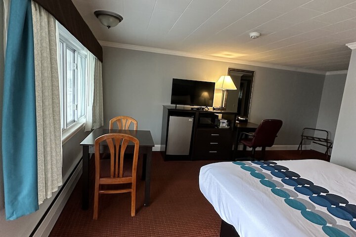 Room 65 of 101