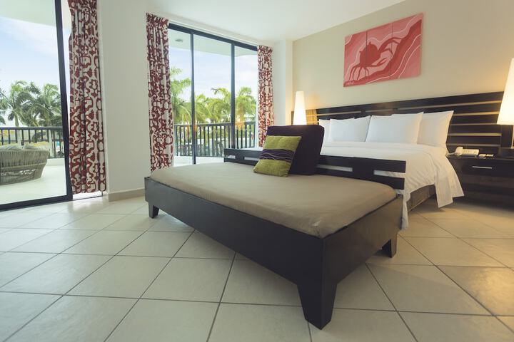 Room 6 of 35