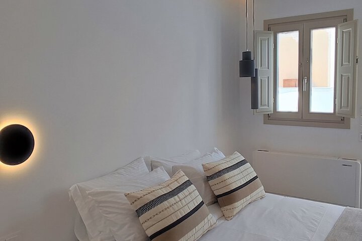 Room 16 of 26