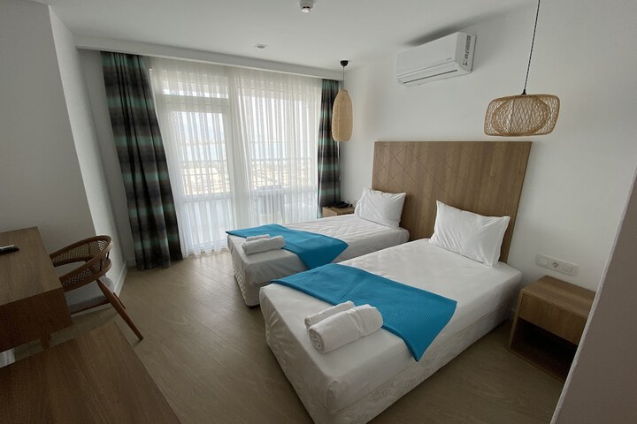 Room 28 of 78