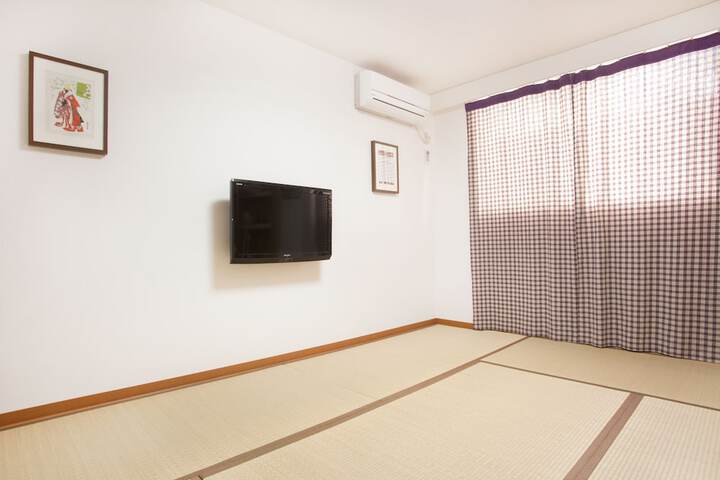 Room 17 of 46