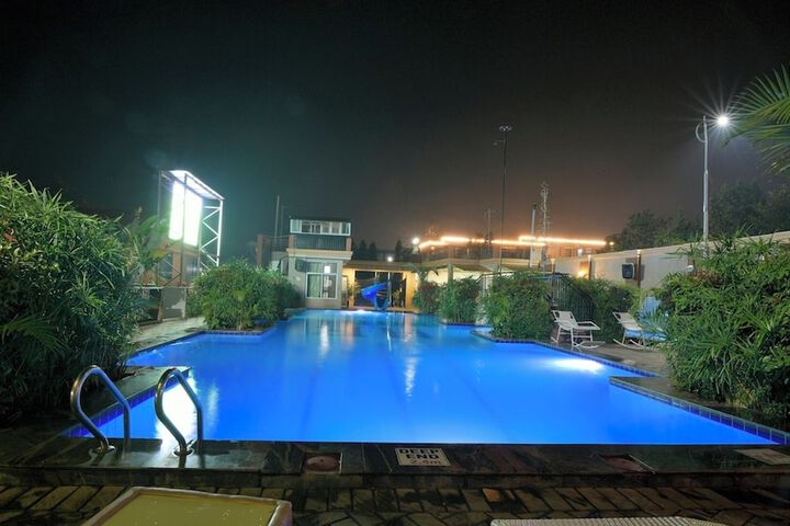 Pool 19 of 36
