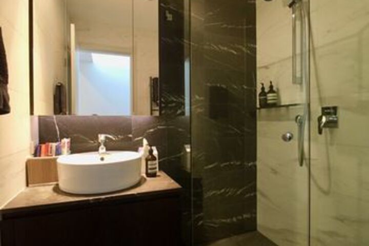Room 4 of 24