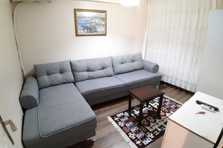 Room 80 of 123
