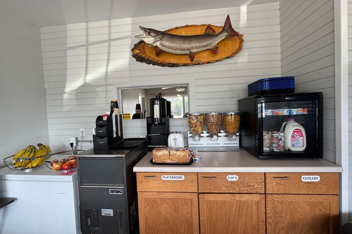 Breakfast/Coffee Service 20 of 53