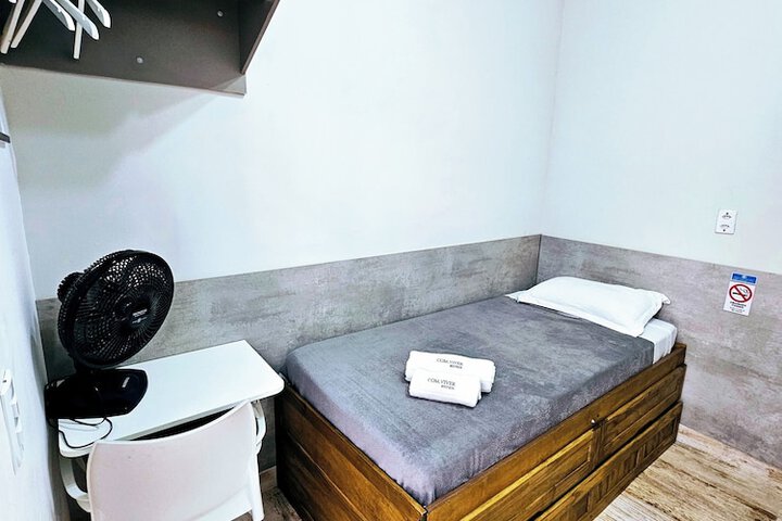 Room 9 of 34