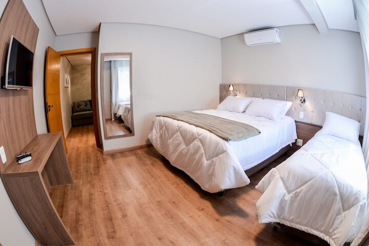 Room 10 of 52