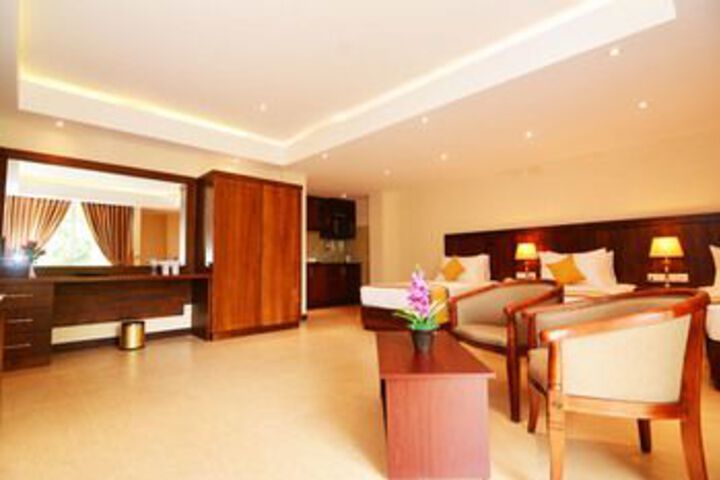 Room 14 of 30
