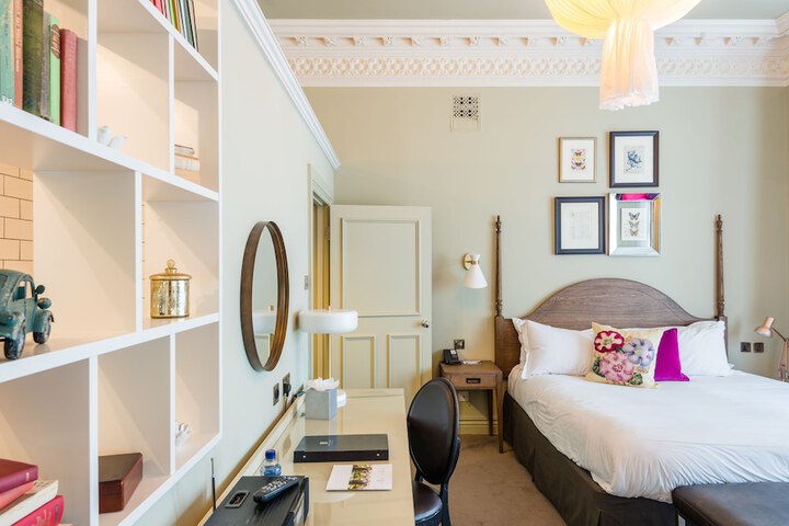Room 13 of 57