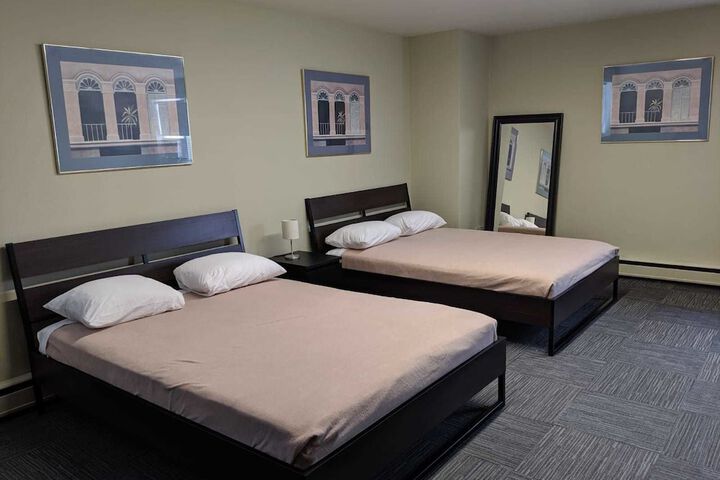 Room 8 of 48